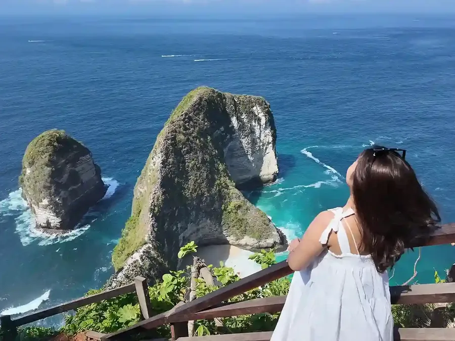Limestone headland above turquoise water on the Nusa Penida coast
